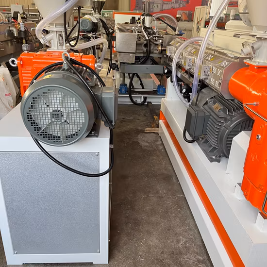 Экструзионная машина для производства спиральнонавитых труб большого диаметра из полиэтилена высокой плотности, полых стенок, сплошных стенок